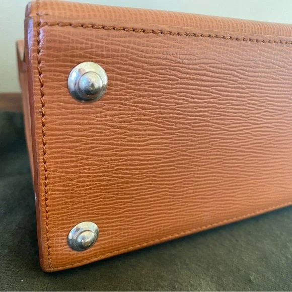 Biscuter Barcelona Leather Handbag - Picture 11 of 16